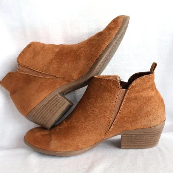 Faux Suede Ankle Boots - Size 7 - Cognac Colour - American Eagle - Picture 3 of 12